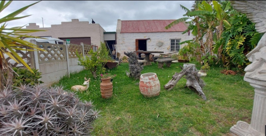 4 Bedroom Property for Sale in Albertinia Western Cape
